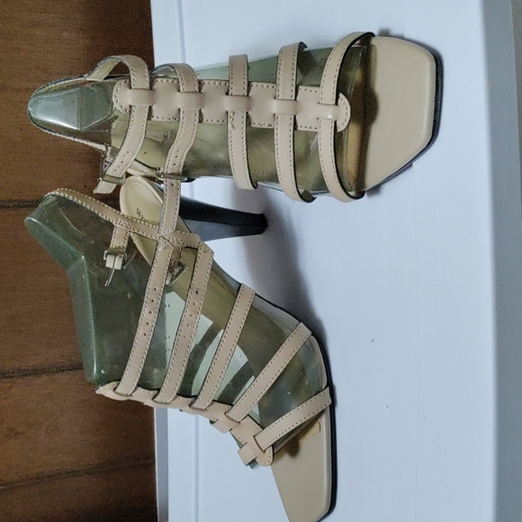 Sandal - Picture 2 of 2